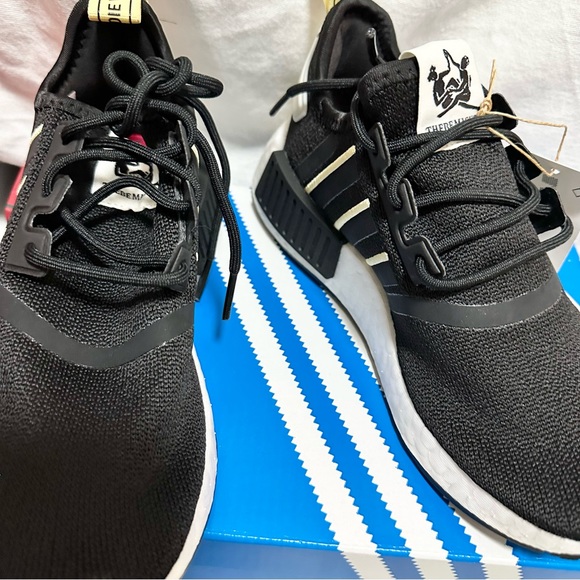 Adidas Womens Nmd R1 Thebe Magugu Size 5 - Picture 2 of 5
